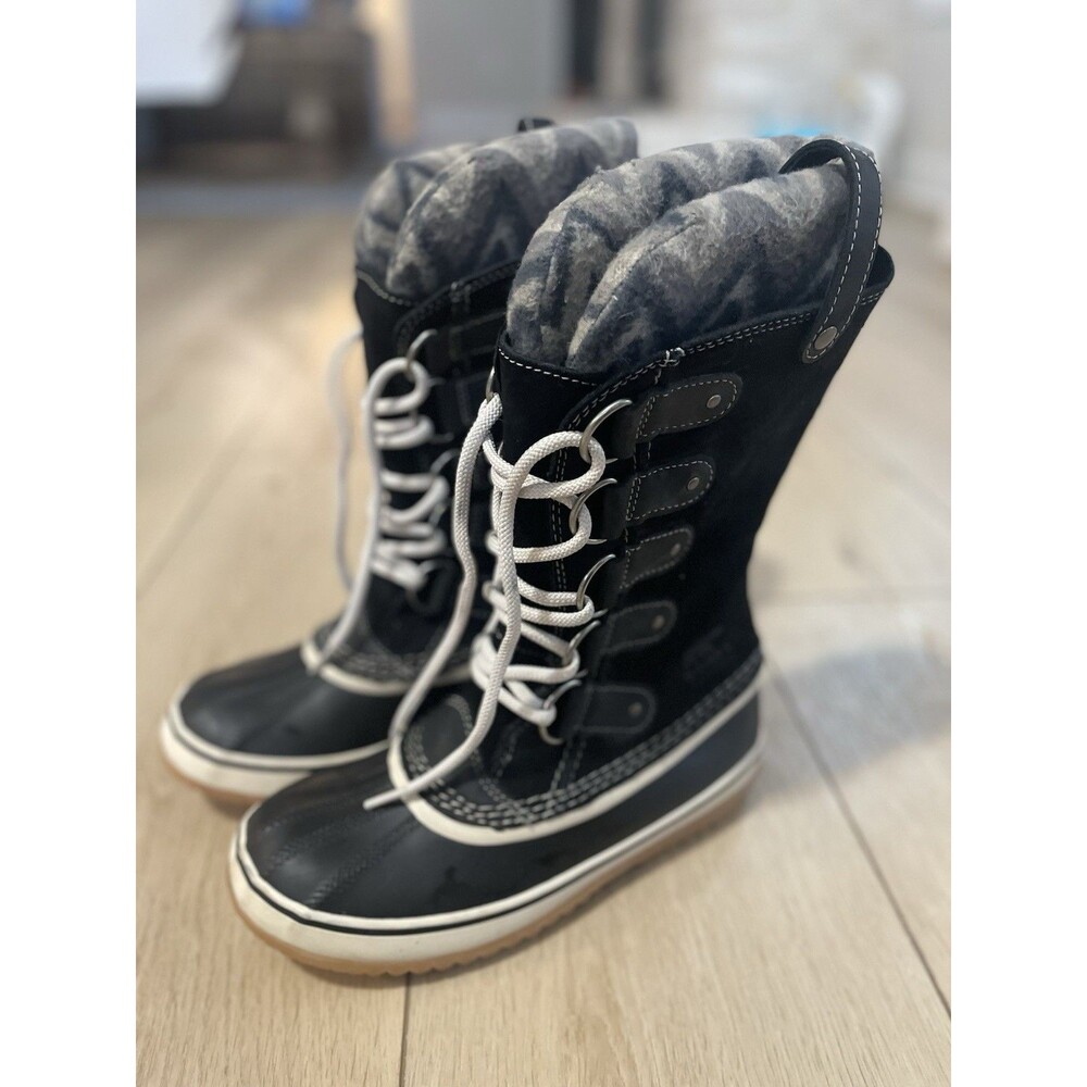 Sorel Joan Of Arctic Women’s Size 8 Waterproof Knit Suede